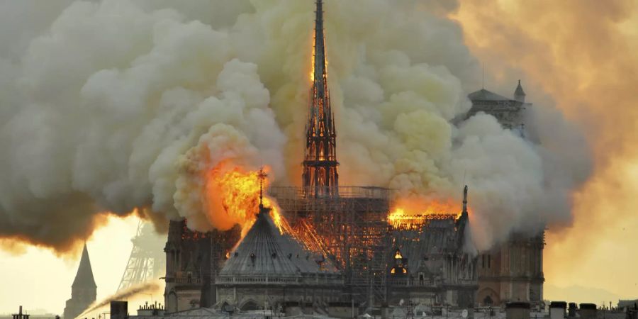 Notre-Dame Brand Spenden