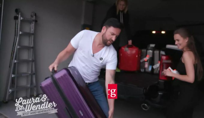 Laura Müller bekommt Hilfe von ihrem Ehegatten Michael Wendler. Laura Müller