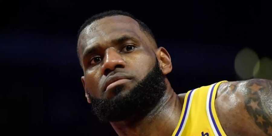 LeBron James hat sich nach seinem Wechsel zu den Los Angeles Lakers auch durch Sprüche und Debatten um seine Leistungsfähigkeit motiviert. Foto: Mark J. Terrill/AP/dpa