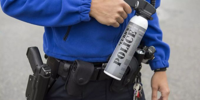 Die Polizei in Warschau ging mit dem Reizstoff Tränengas gegen Demonstrierende vor. reizstoff