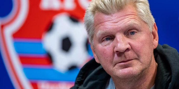 Ist nicht mehr Manager beim KFC Uerdingen: Stefan Effenberg. Foto: Guido Kirchner/dpa KFC Uerdingen Effenberg