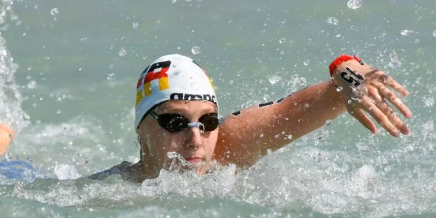 Wurde vom Weltverband Fina offiziell zur Gesamtsiegerin des diesjährigen Weltcups der Freiwasserschwimmerinnen erklärt: Leonie Beck. Foto: Axel Heimken/dpa