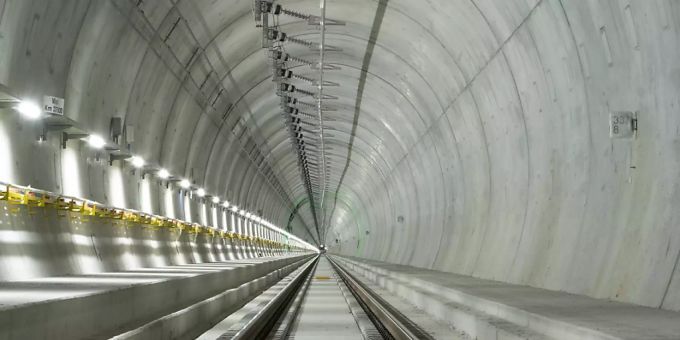 In Bellinzona - Testfahrten im Ceneri-Basistunnel wieder aufgenommen