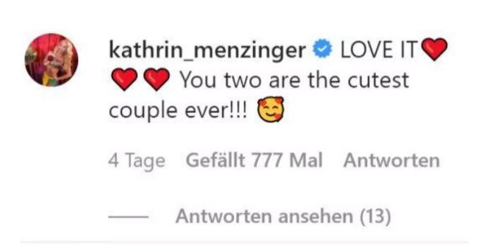 «Let's Dance»-Kollegin Kathrin Menzinger verplappert sich unter einem Bild von Christina Luft. Kathrin Menzinger