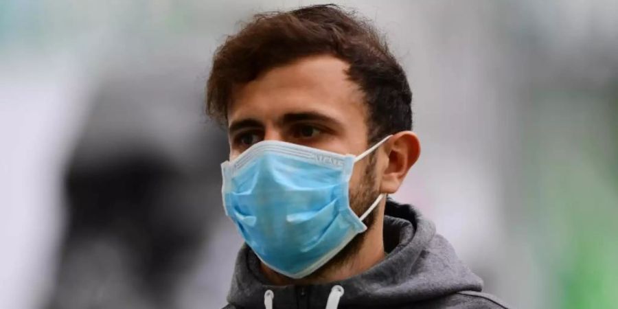 Von vorzeitigem Saison-Aus bedroht: Admir Mehmedi vom VfL Wolfsburg. Foto: Swen Pförtner/dpa